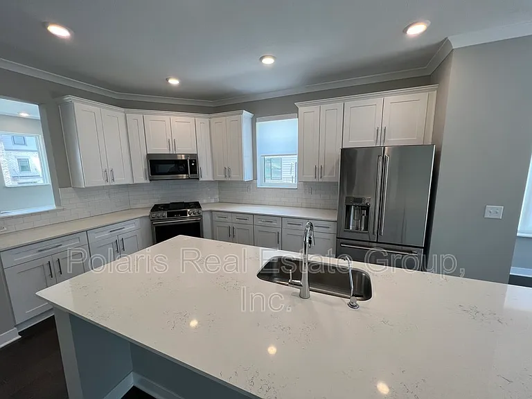 11585 Fulham St — Photo 8