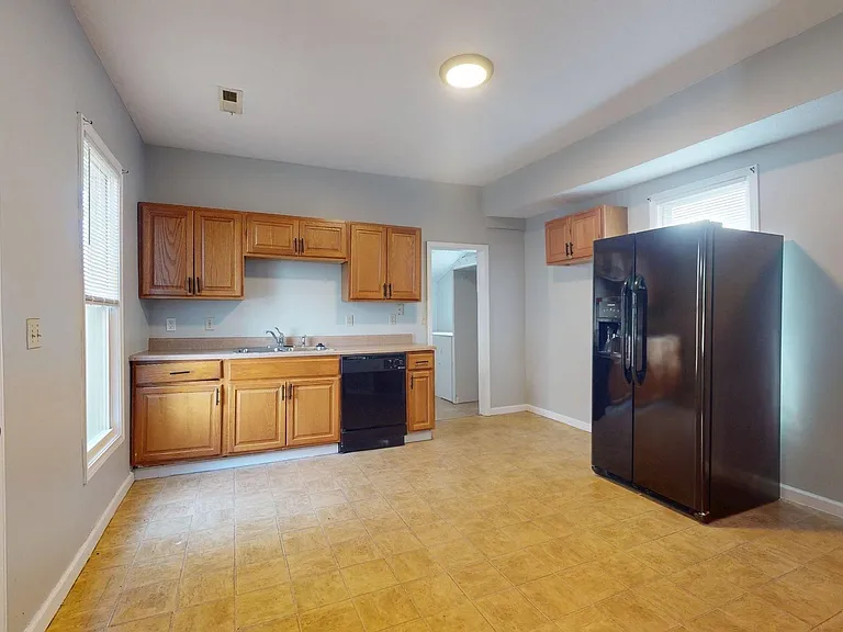2053 W 95th St — Photo 59