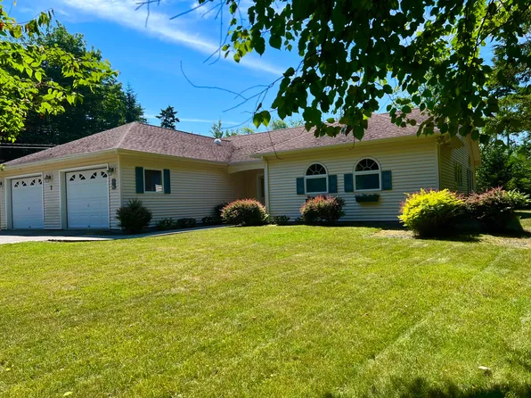 7 Parkview Road, Southwest Harbor, ME 04679