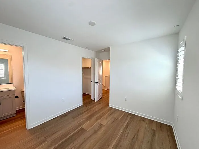 135 Evergreen Ln — Photo 20