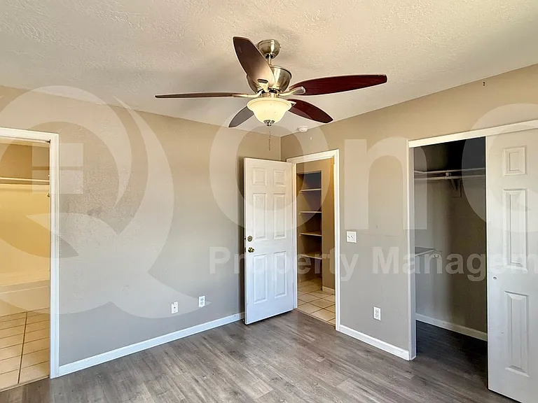8210 W Concordia Dr #1 — Photo 9