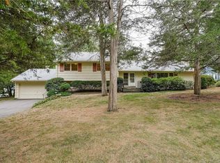 23 Glendale Rd, West Hartford, CT 06107