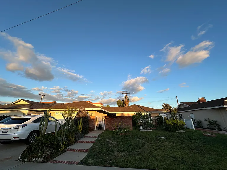 1826 Ranchero Way — Photo 2