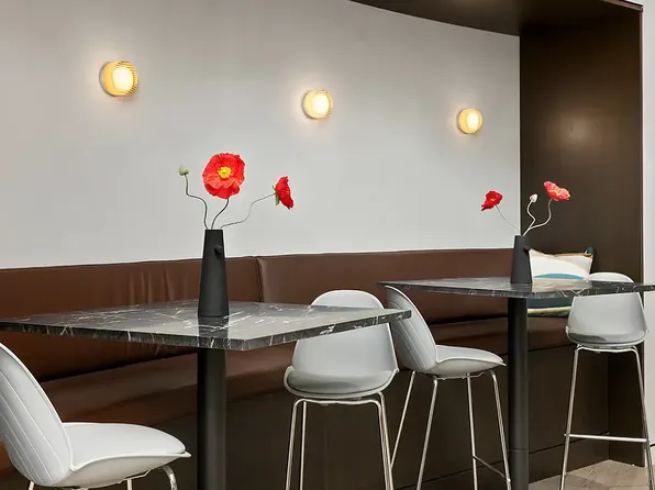 445 Grand Avenue image 20 of 39