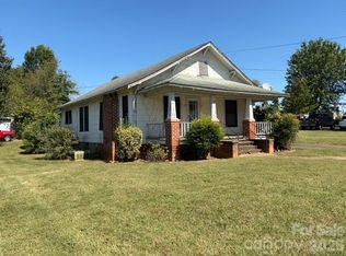 706 Carbon City Rd, Morganton, NC 28655
