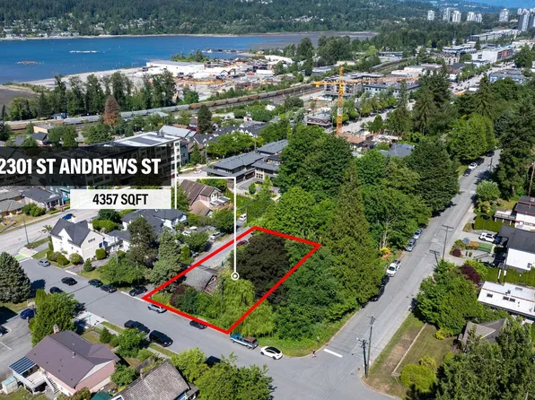 2301 Saint Andrews St, Pt Moody, BC V3H 0K2