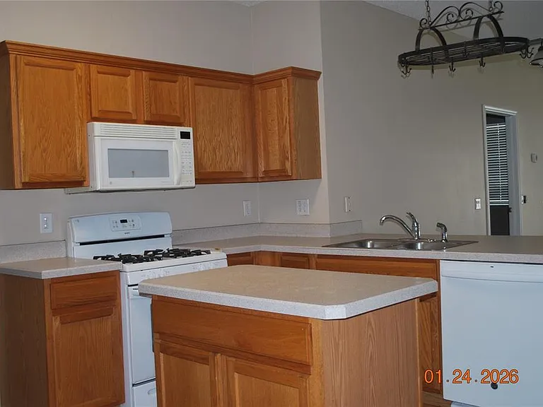 909 Grand Canyon Dr — Photo 15