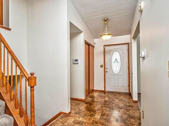 5th image of 7472 Crooked Stick Dr