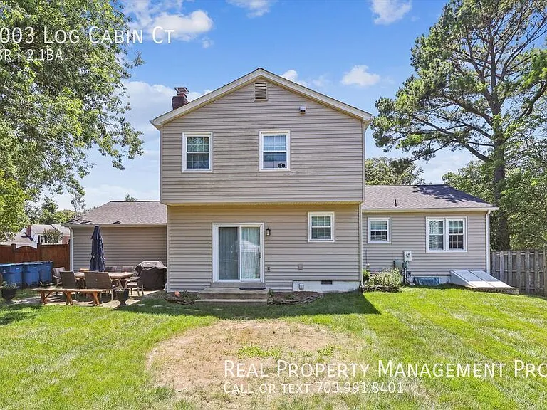 8003 Log Cabin Ct — Photo 36