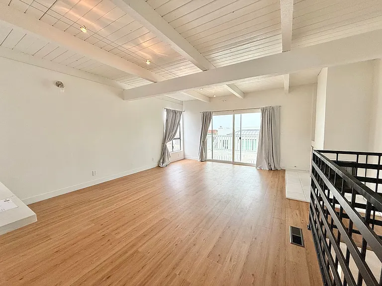 851 Acapulco St — Photo 11
