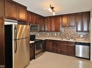 5304 Hollycrest Dr, Jacksonville, FL 32205