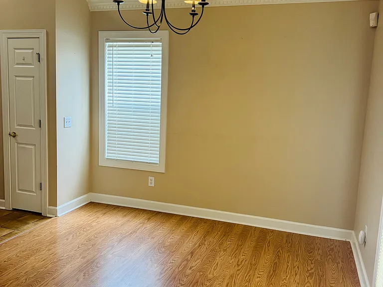 125 Rama Ct — Photo 5