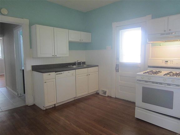 4th image of 6953 Lindenwood Ave