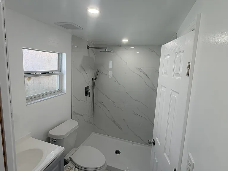 2314 SW 60th Ave — Photo 6