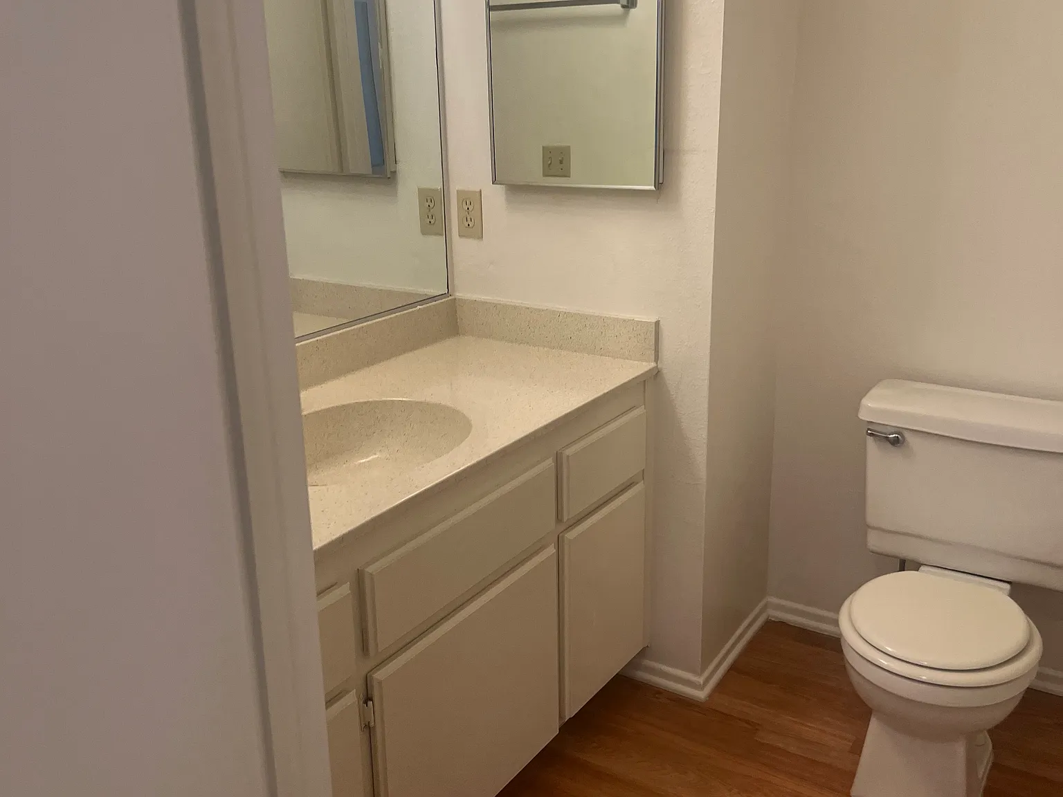 1 bed, 1000 sqft, $1,875 — Photo 4