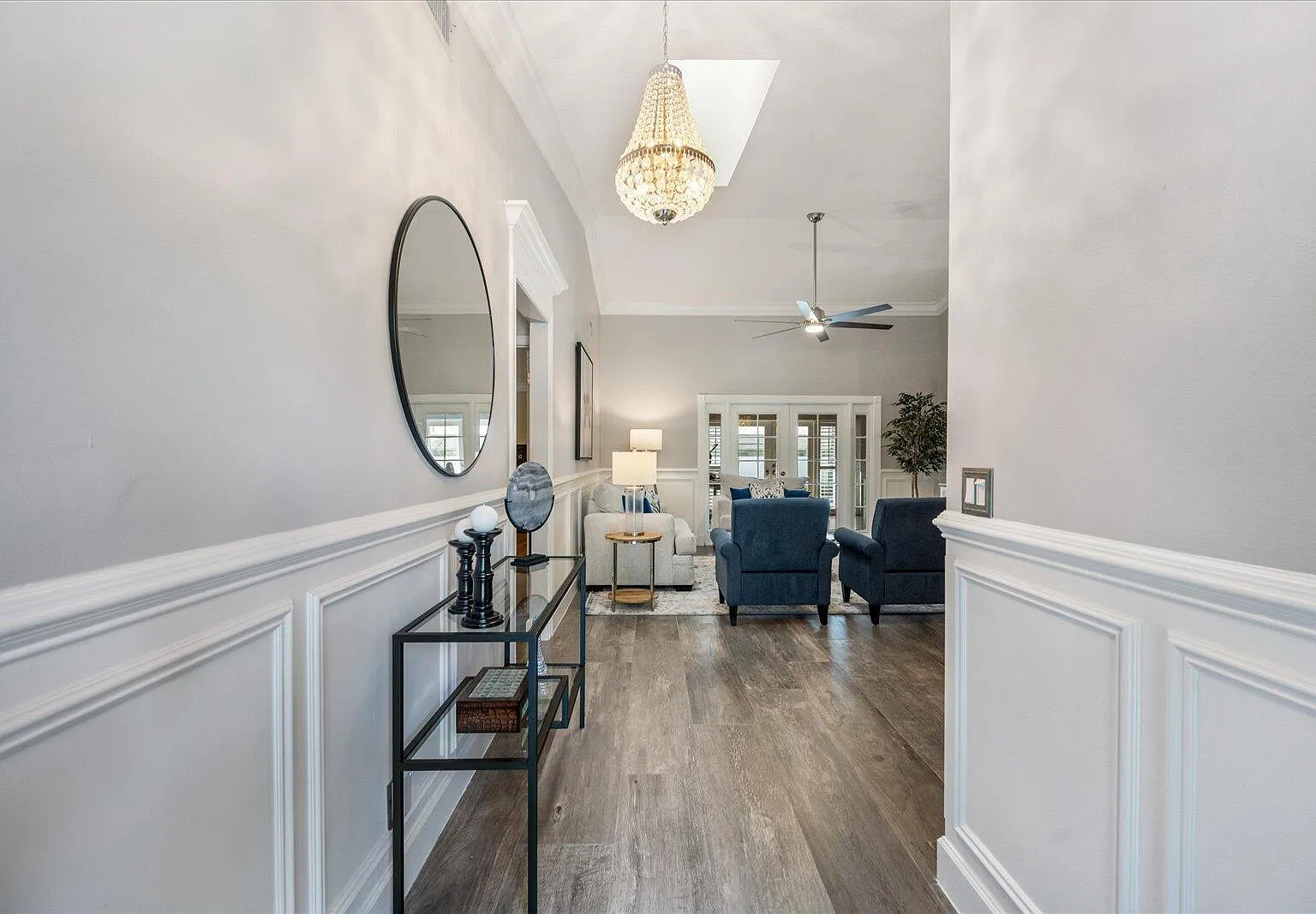 4 bed, 2.5 bath, 1882 sqft, $7,500 — Photo 4