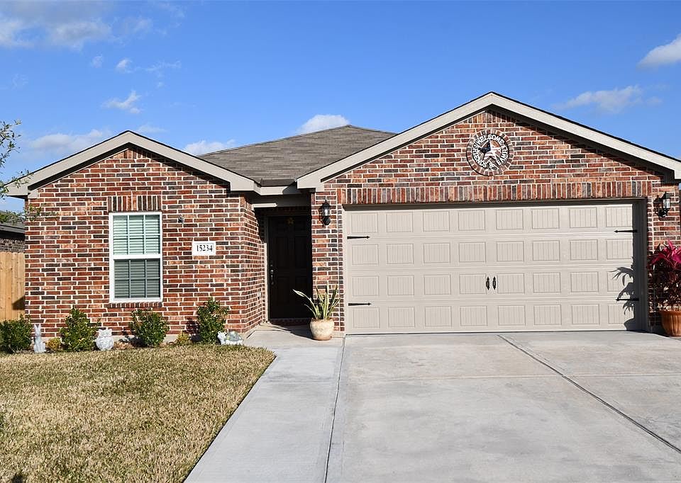 1st image of 15234 Albert Oak Dr