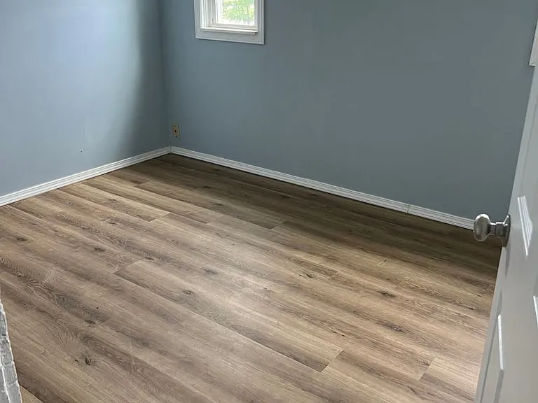 708 N Mulberry St — Photo 3