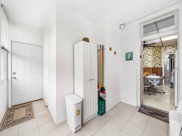 415a 57th Street image 9 of 37