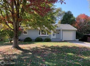 1102 Maple St, Shenandoah, IA 51601