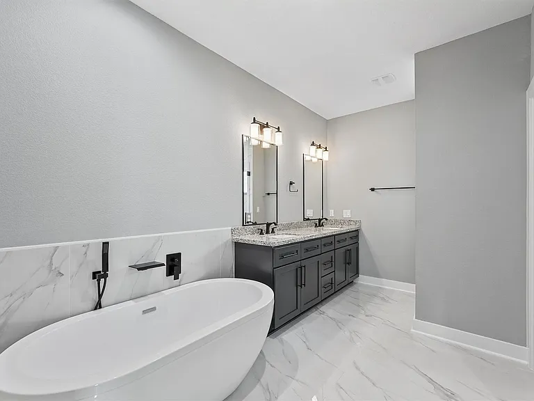 7704 Sealey St — Photo 12