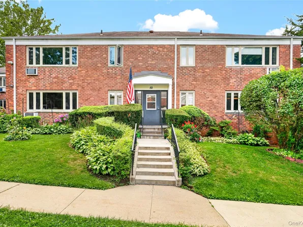 52 Lawrence Drive #D, White Plains, NY 10603