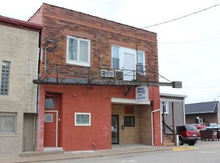 70 N Oak St, Platteville, WI 53818