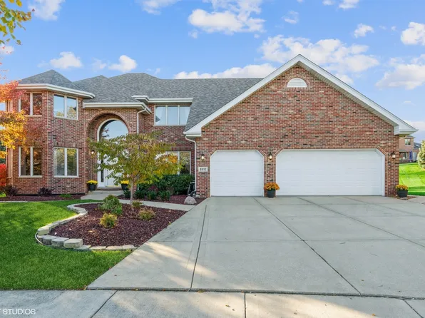 8912 Timbers Pointe Dr E, Tinley Park, IL 60487
