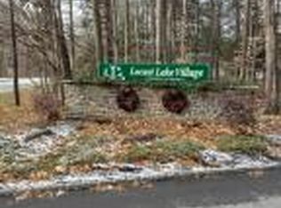 811 Maple Dr, Pocono Lake, PA 18347