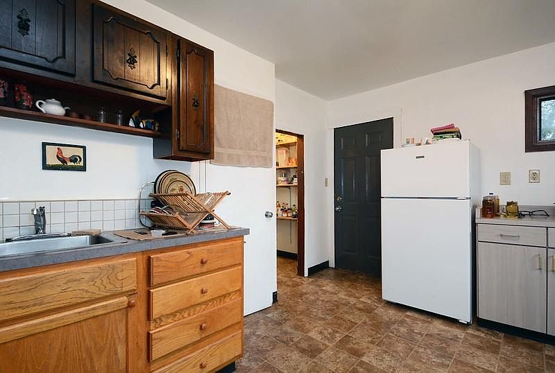 1st image of 579 Front Ave #2
