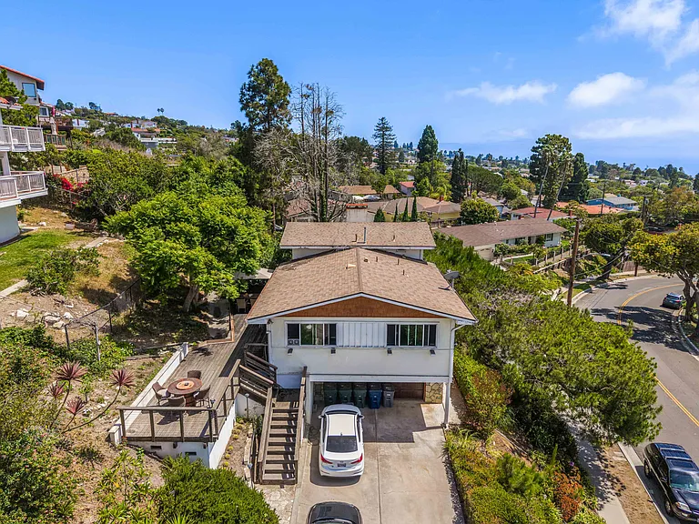 28130 Ambergate Dr — Photo 50