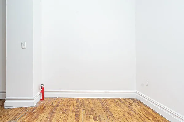 Rented by MySpaceNYC | media 9