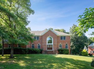 53 Stone Gate, Bridgewater, NJ 08807