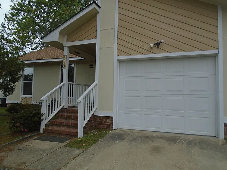 6827 Kizer Dr — Photo 3