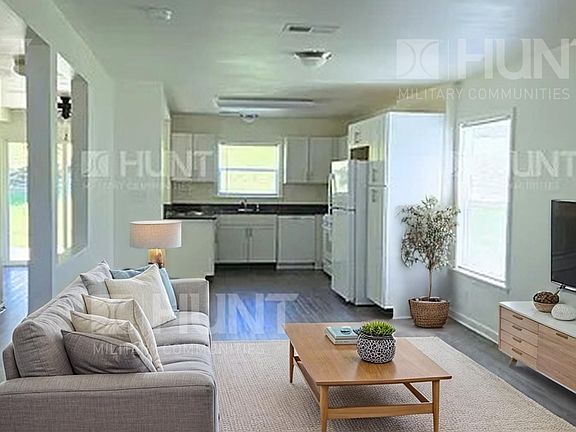 3rd image of 1742 Antwerp Ct