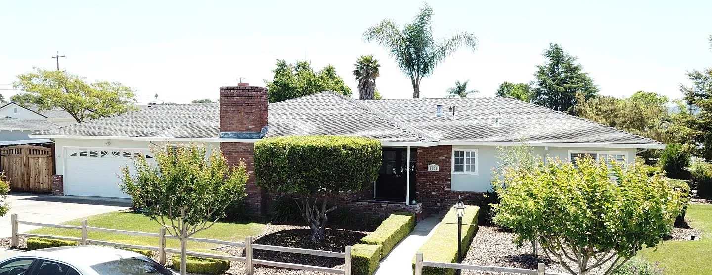 1121 Cedar Dr photo 1
