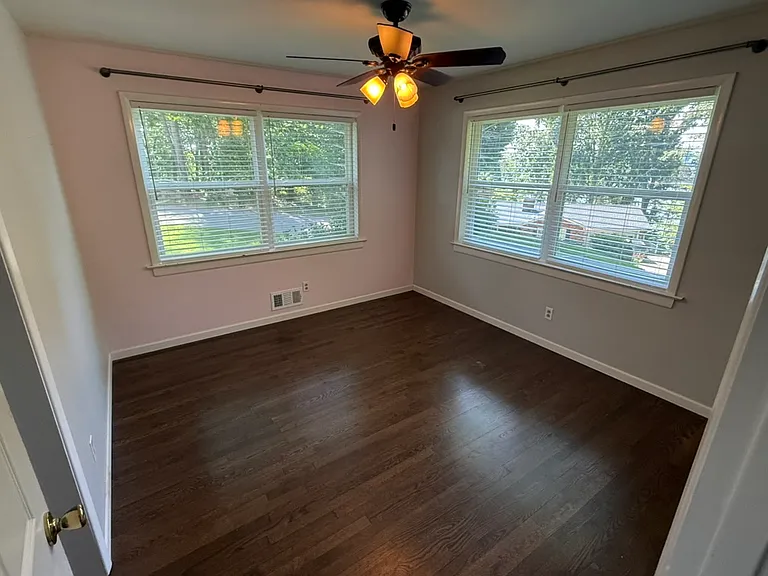 2760 Wayman Dr — Photo 22