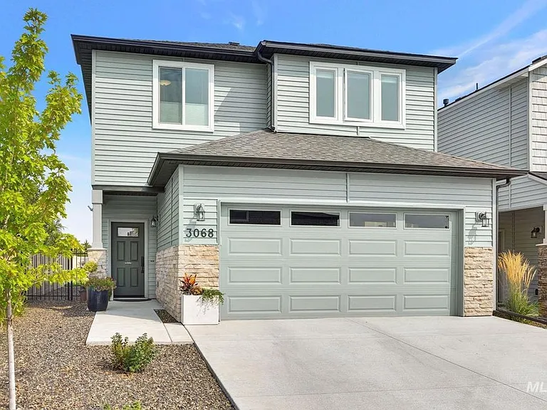 3068 N Laughridge Ave — Photo 1