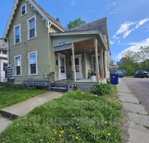 19 Grant St #6 — Photo 14