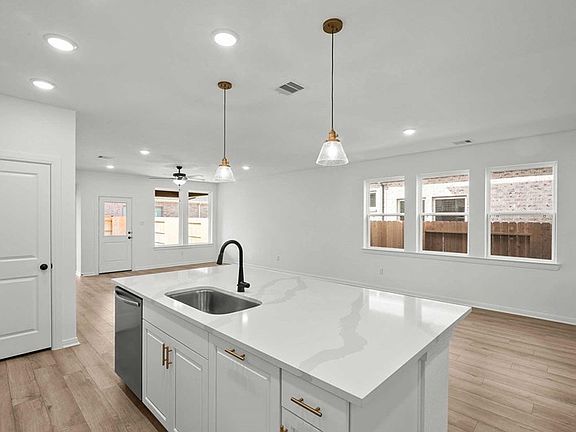 The Carolwood - Kitchen