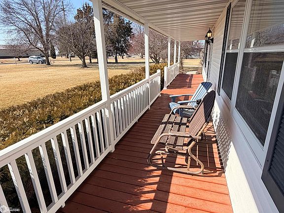 4th image of 2099 Libertyville Rd