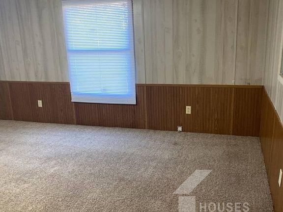 2nd image of 107 Green Tree Rd