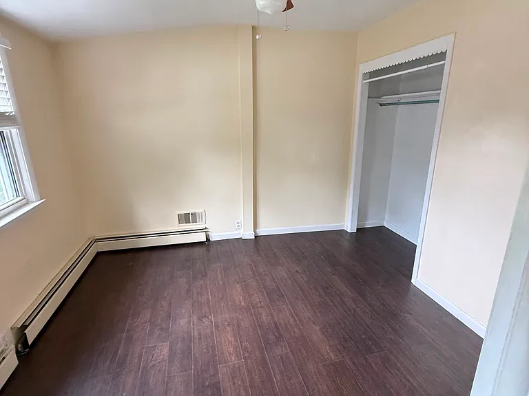 237 New Durham Rd — Photo 3