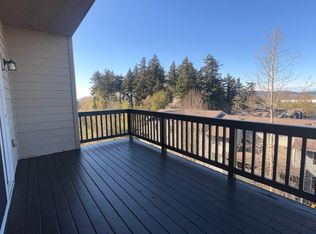 (Undisclosed Address), Troutdale, OR 97060