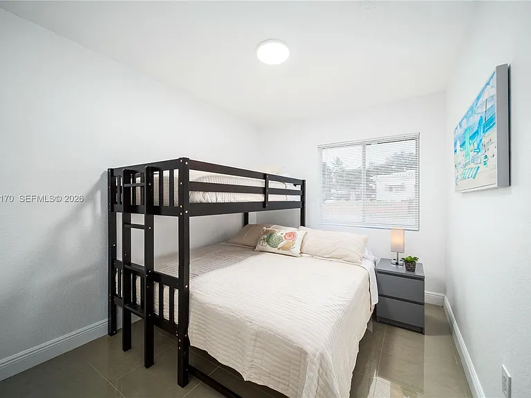 1250 NE 110th St #1250 — Photo 5