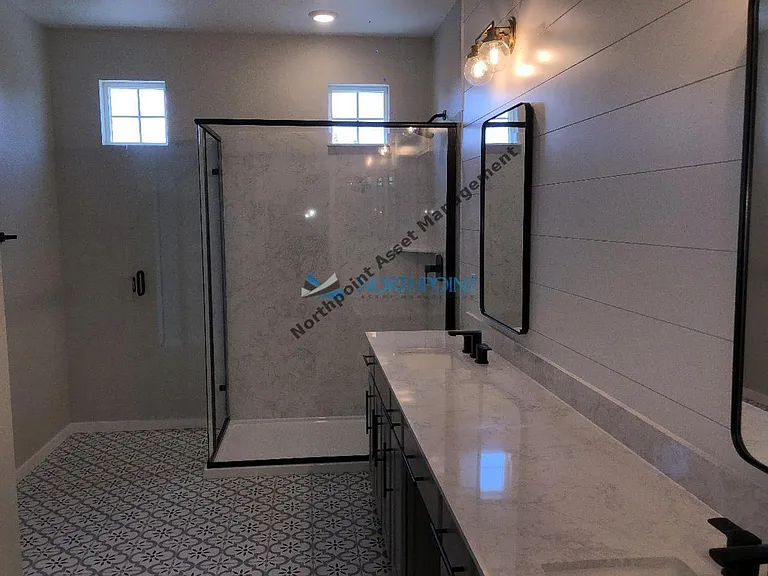 5013 Wuthering Ave — Photo 28