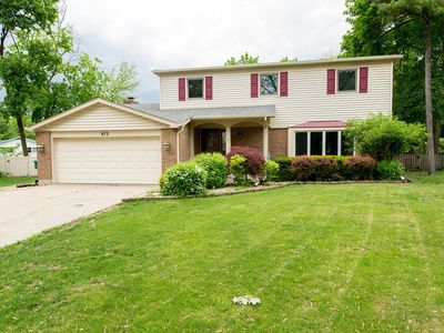 872 Sussex Ct, Buffalo Grove, IL, 60089