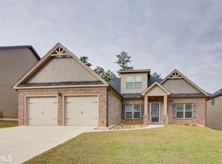 8039 Stillmist Dr, Fairburn, GA 30213