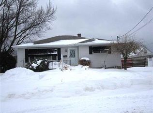 1459 W 37th St, Erie, PA 16508