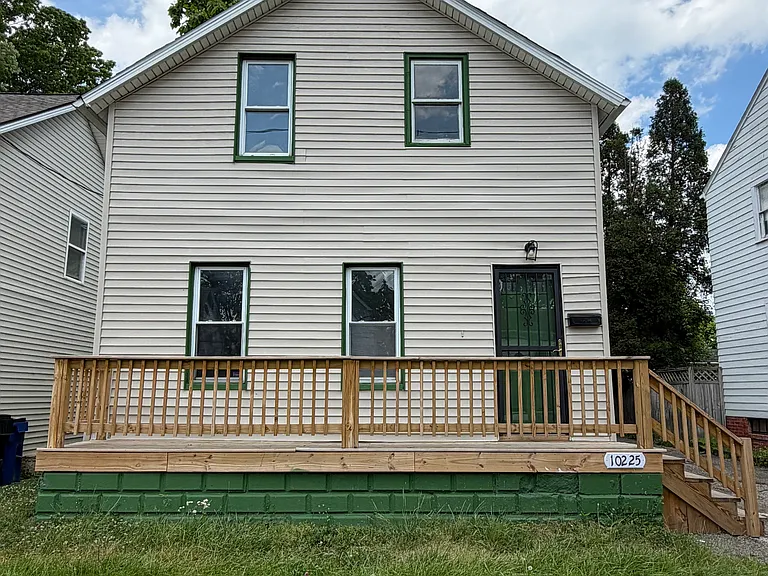 10225 Avon Ave — Photo 1